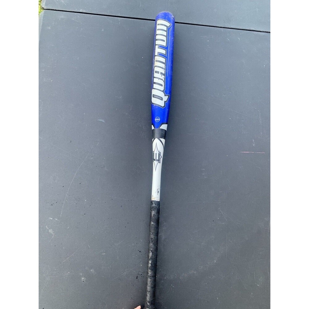 Easton Quantum Composite Bat LX2700 32 in 20 oz. 2 1/4”